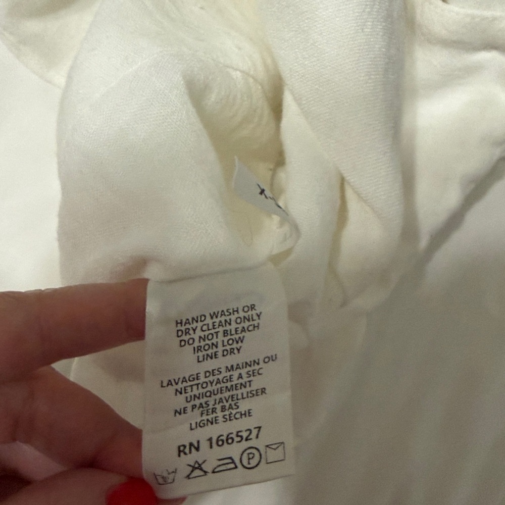 GUZIO White Embroidered Sleeveless Crop Top - Picture 7 of 7